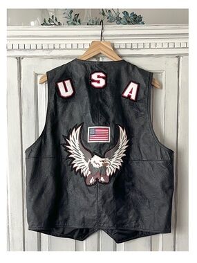 LEATHER USA Vintage Leather Vest w/USA, Eagle & Flag Patches on Back - Black X